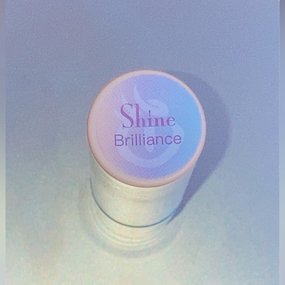 Oden’s Eye Earth Wood shine lip gloss - Picture 4 of 4